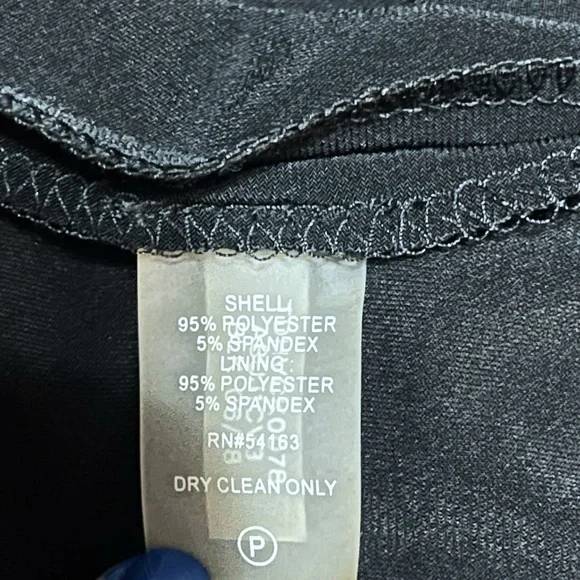 Tommy Hilfiger Black Sleeveless Ruffle V-Neck Jumpsuit Women’s Size 2 Stretchy - Picture 7 of 9